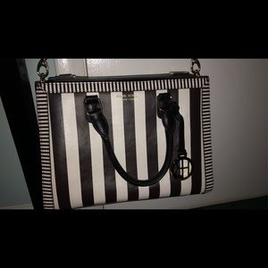 Henri Bendel bag! Black & white